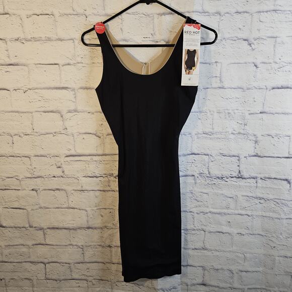 SPANX Other - Spanx Assets Red Hot Women’s Size Small 4 Way Black Nude Reversible Slip NWT